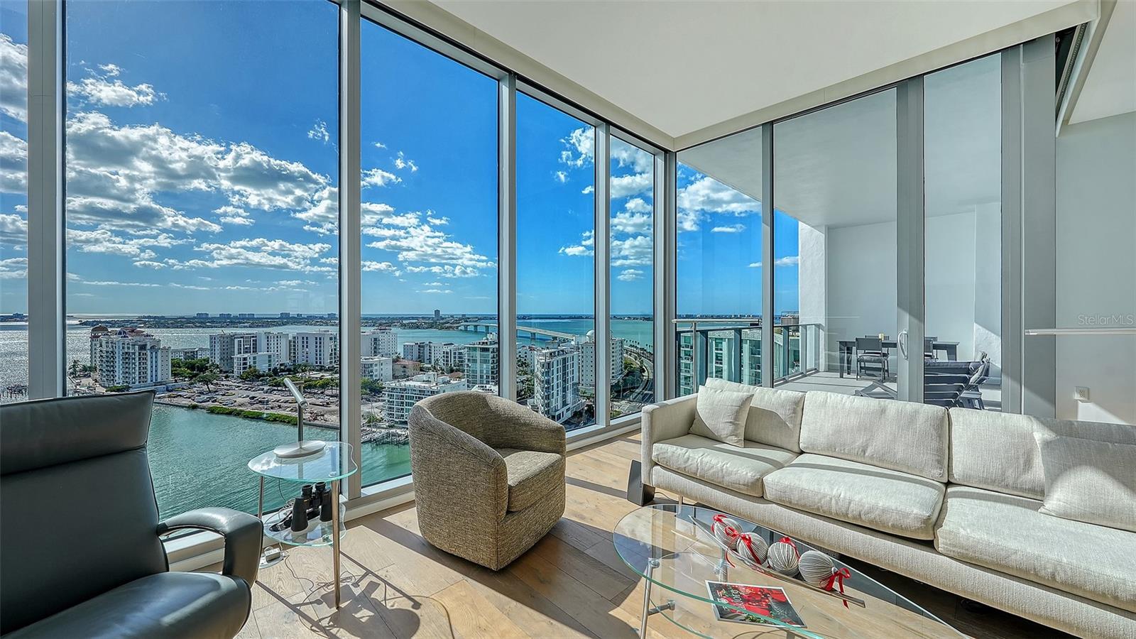 A4676211 Property Photo