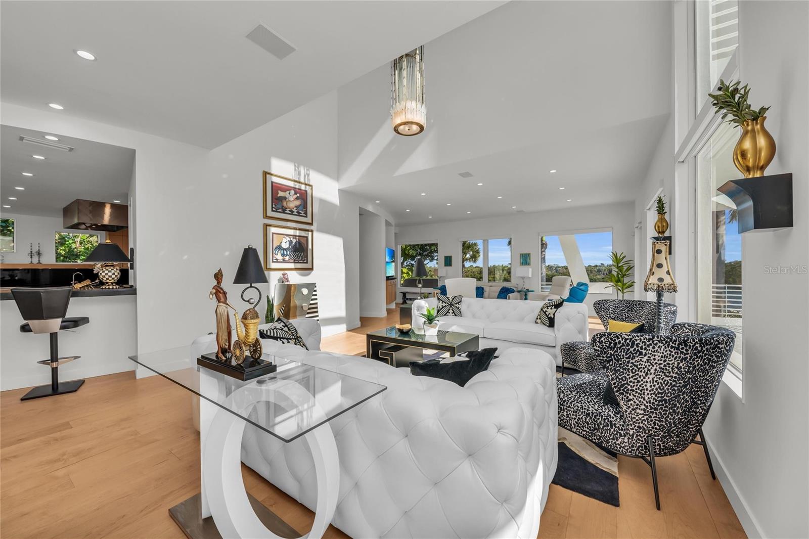 D6145314 Property Photo