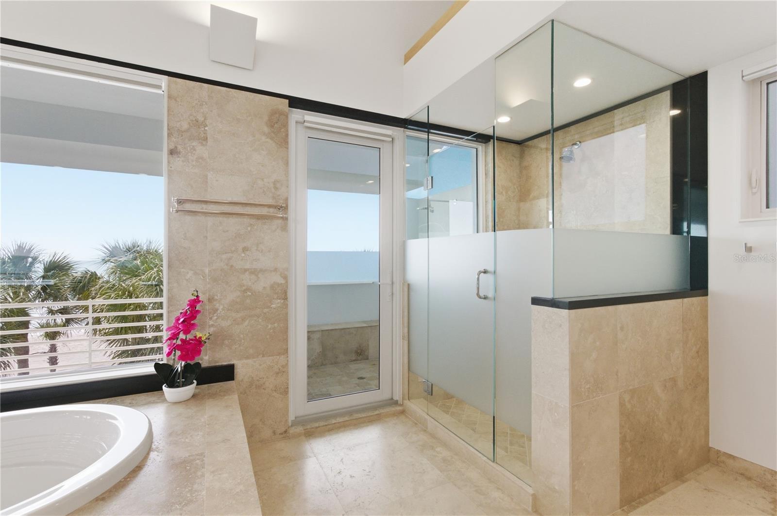 D6145314 Property Photo