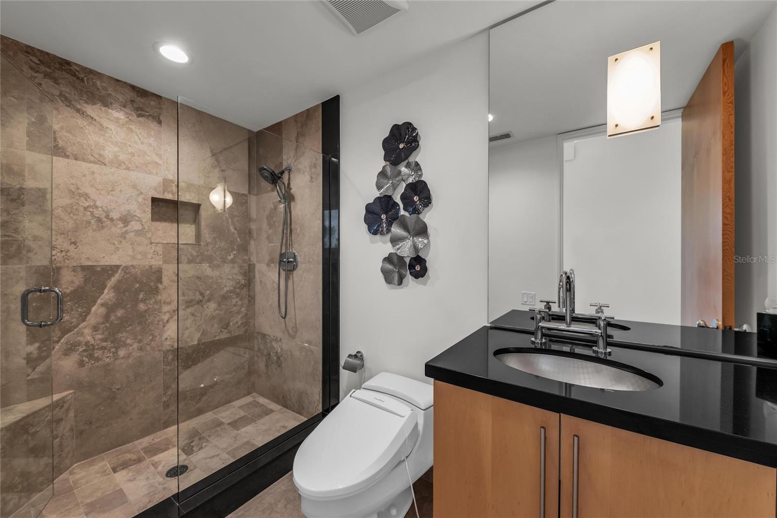 D6145314 Property Photo