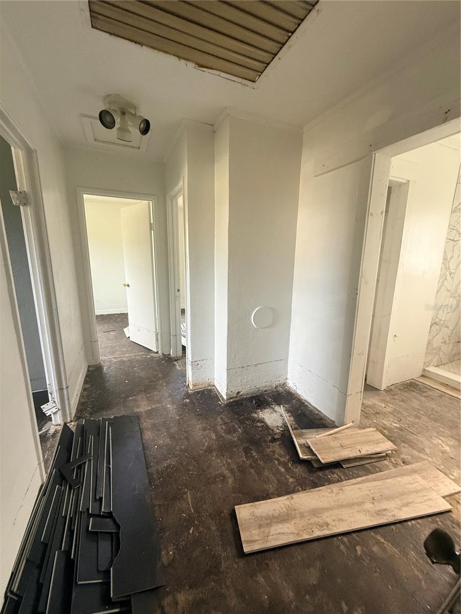 TB8458991 Property Photo