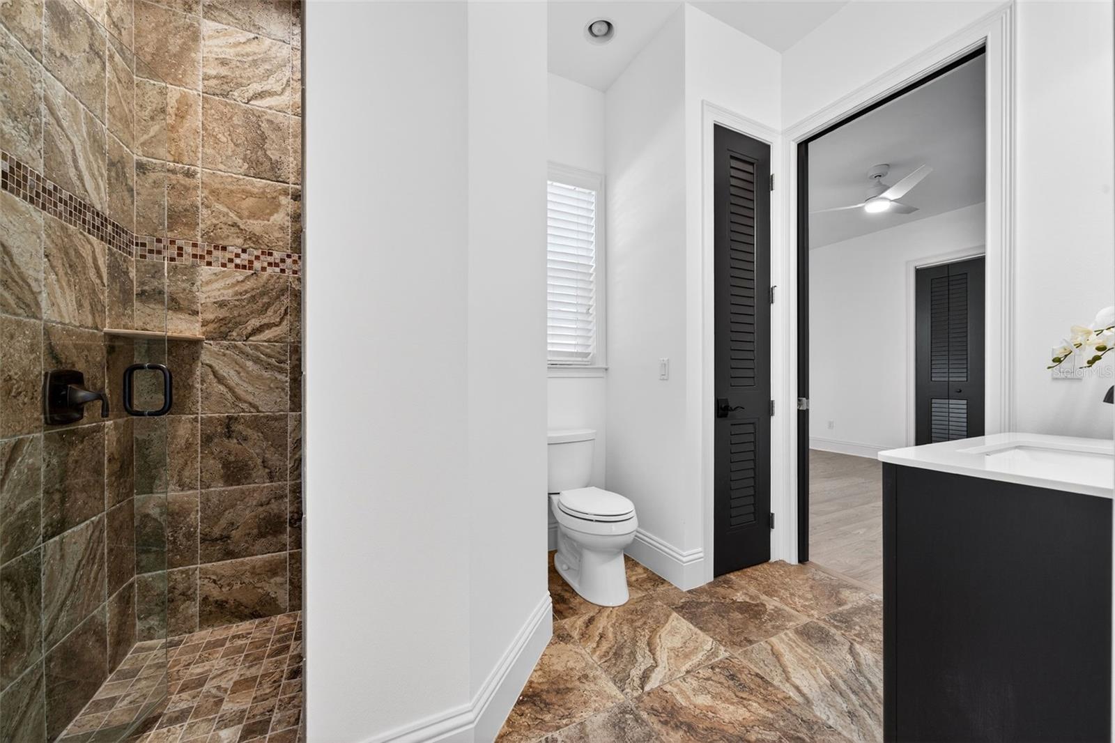 A4676231 Property Photo