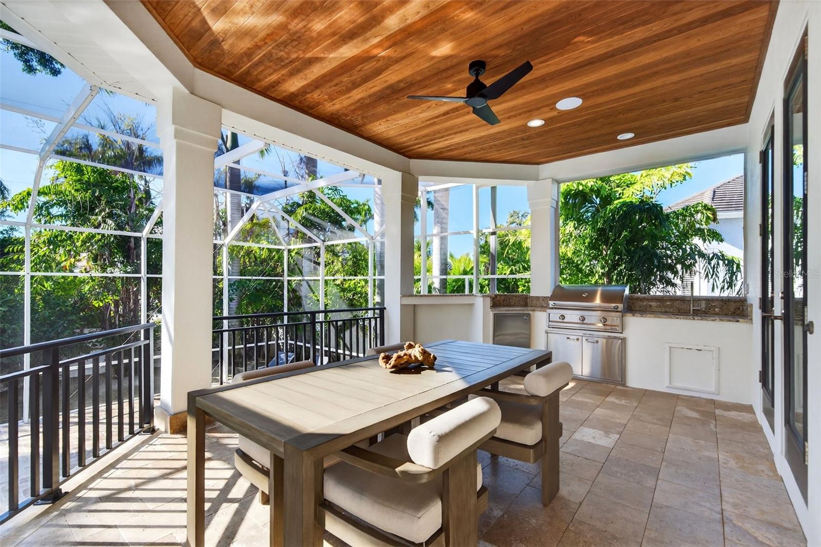 A4676231 Property Photo