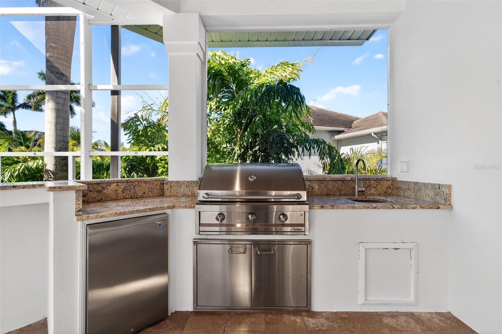 A4676231 Property Photo