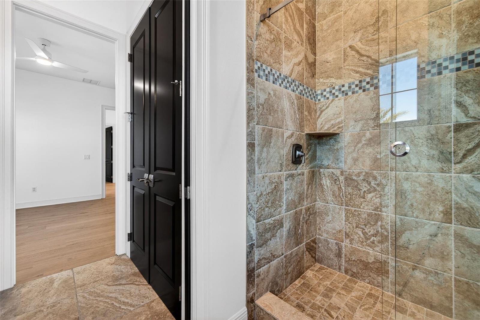 A4676231 Property Photo