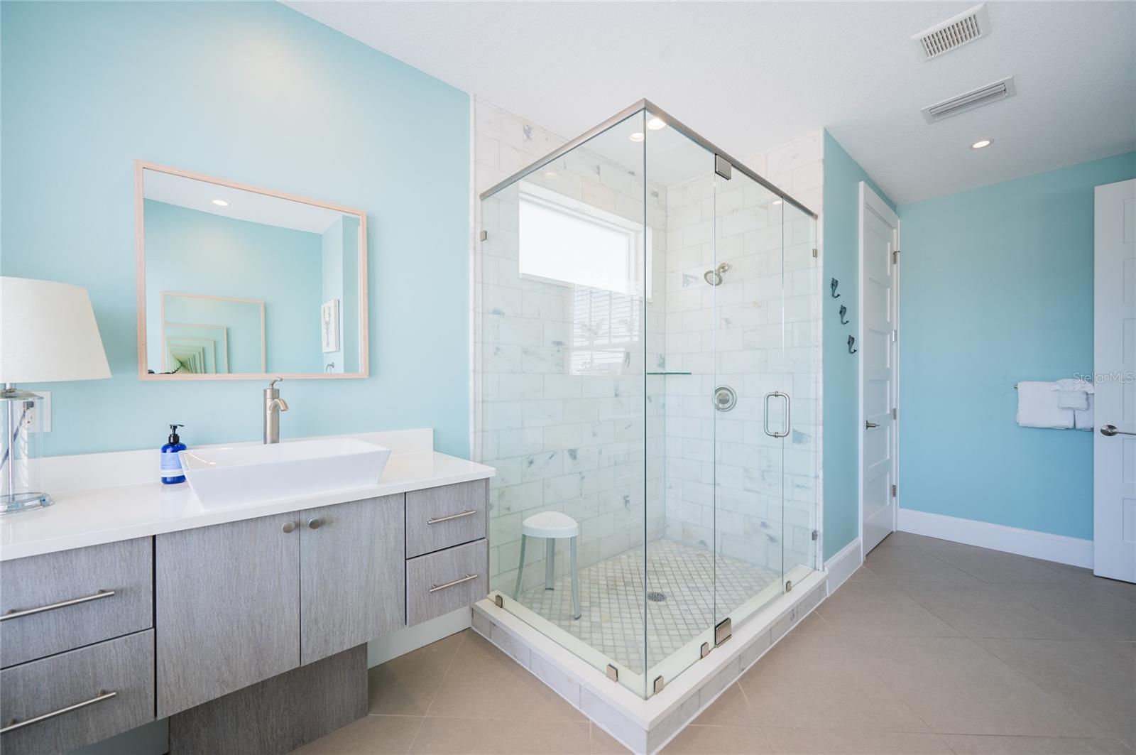 A4676238 Property Photo