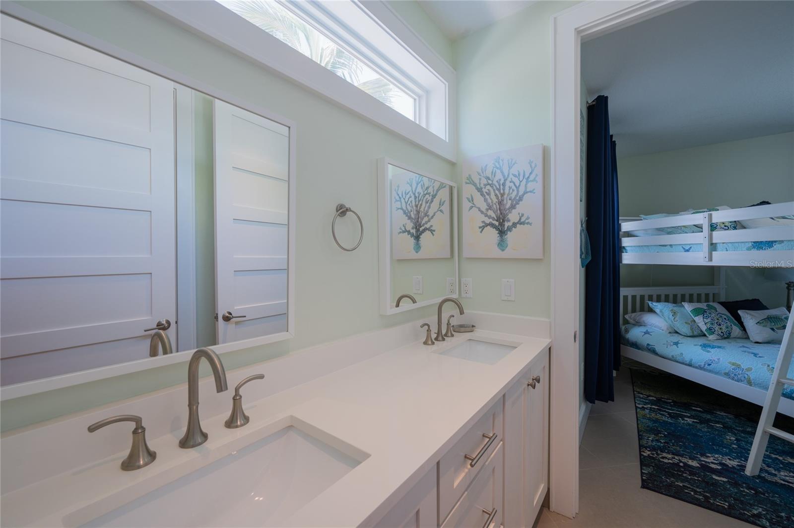 A4676238 Property Photo