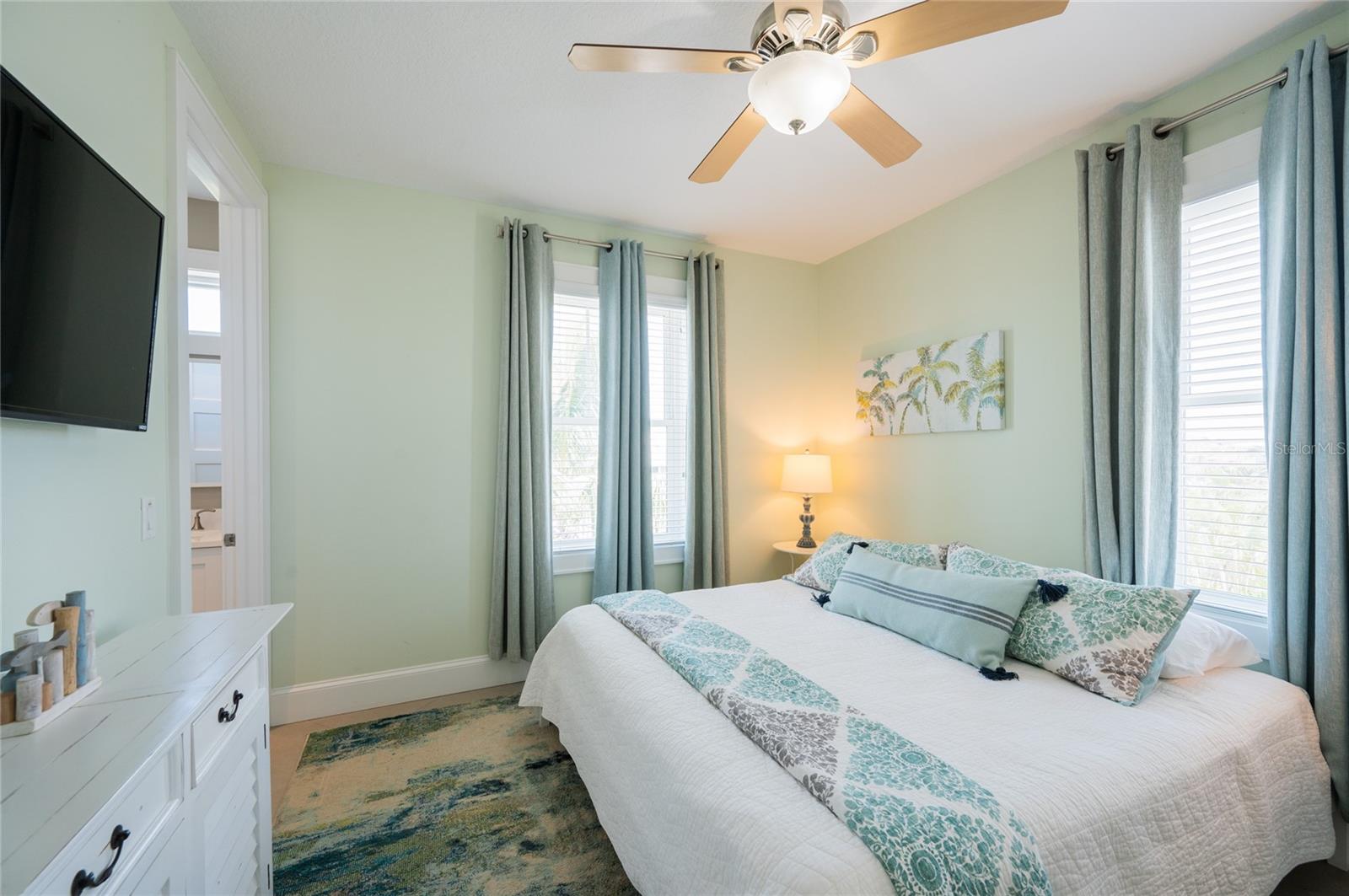 A4676238 Property Photo