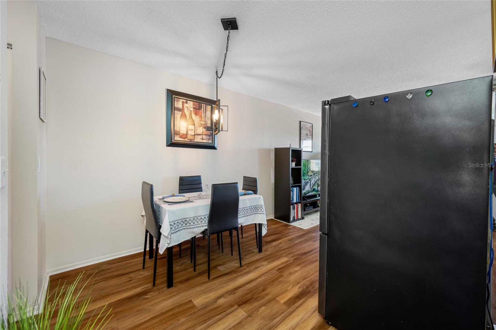 TB8459039 Property Photo