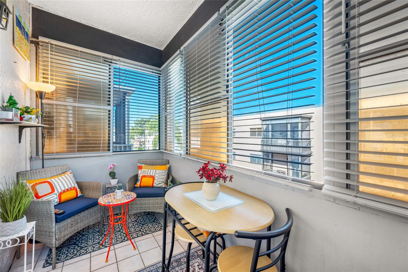 TB8459039 Property Photo