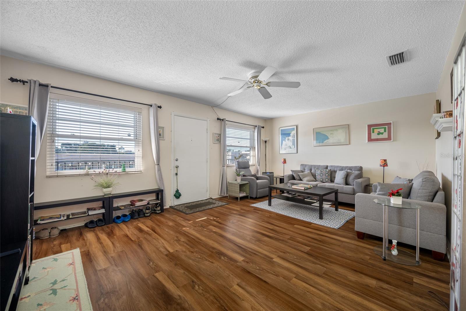 TB8459039 Property Photo