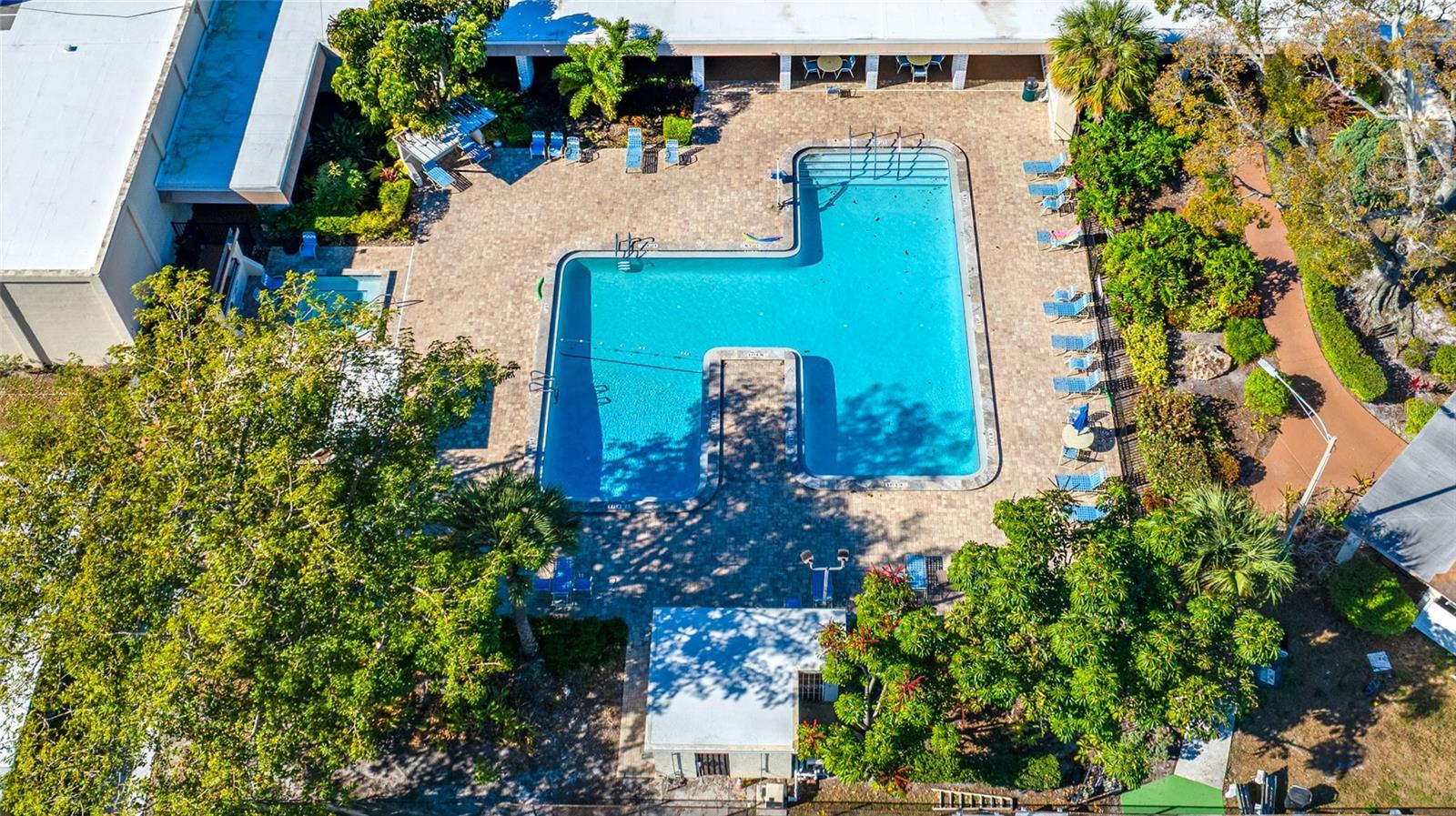 TB8459039 Property Photo