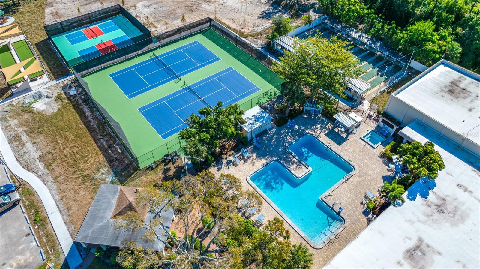 TB8459039 Property Photo