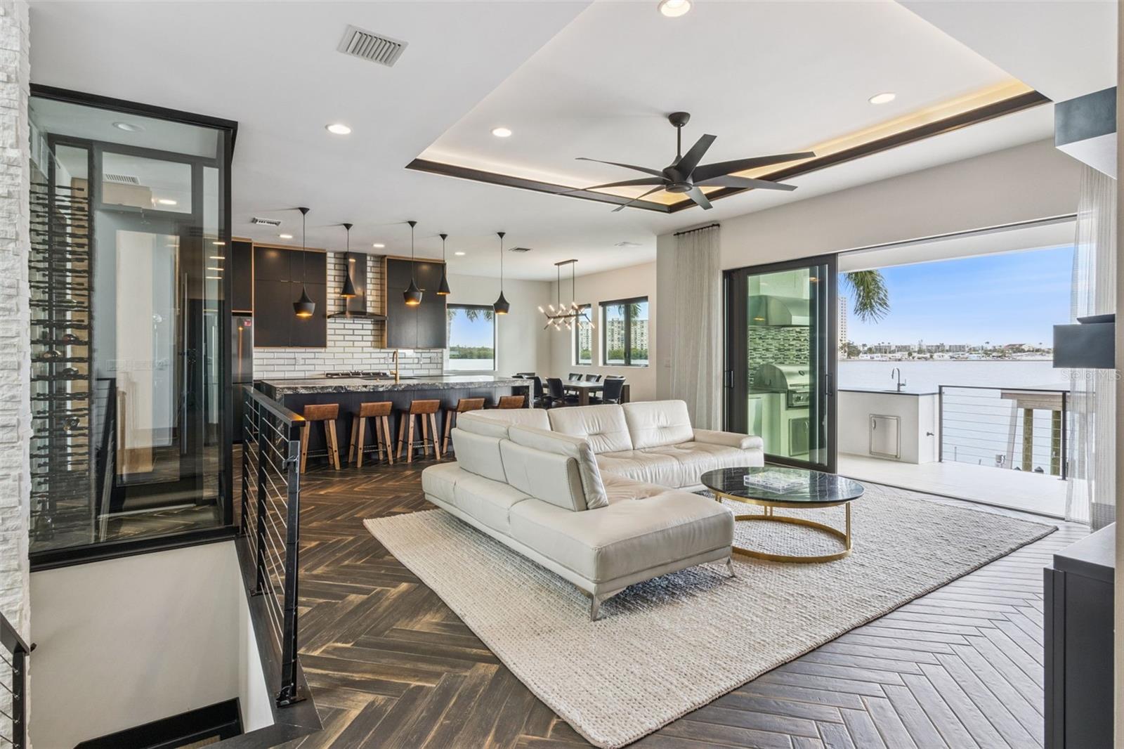 O6369589 Property Photo