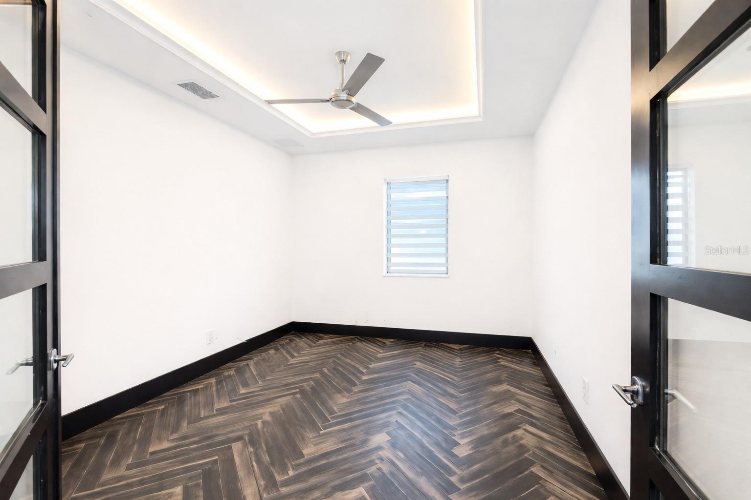 O6369589 Property Photo