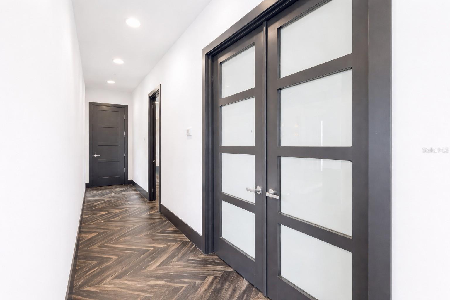 O6369589 Property Photo