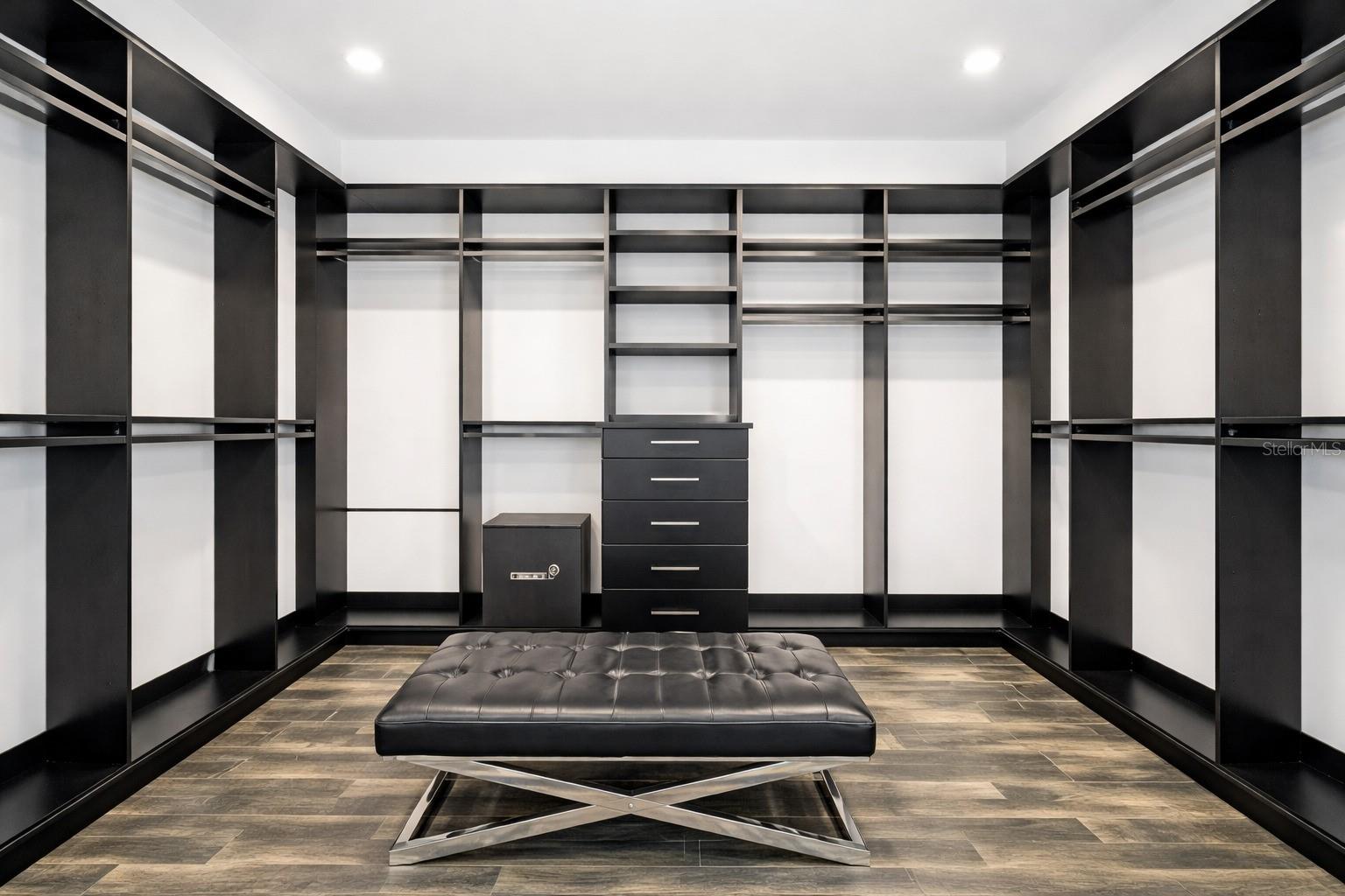 O6369589 Property Photo