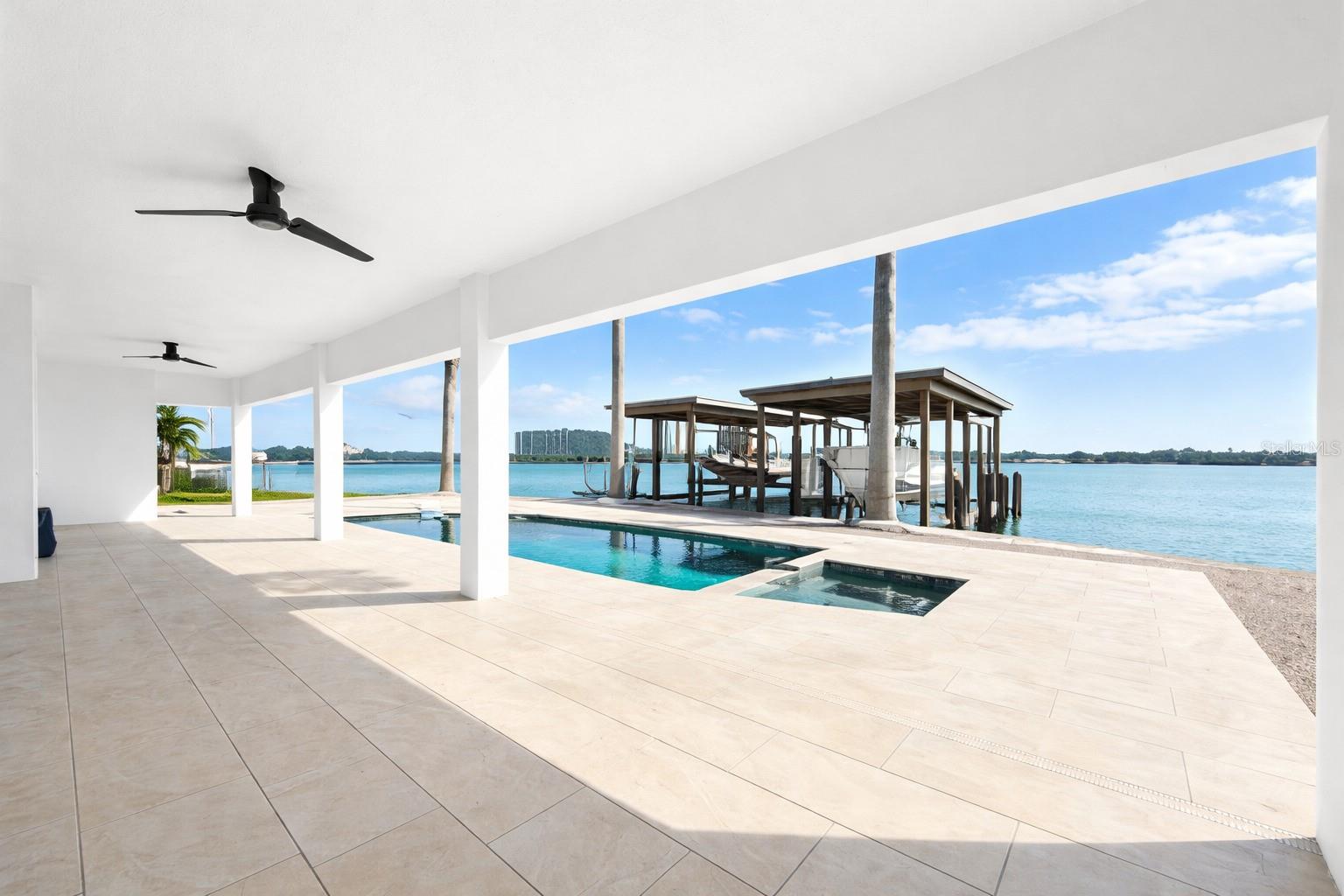 O6369589 Property Photo