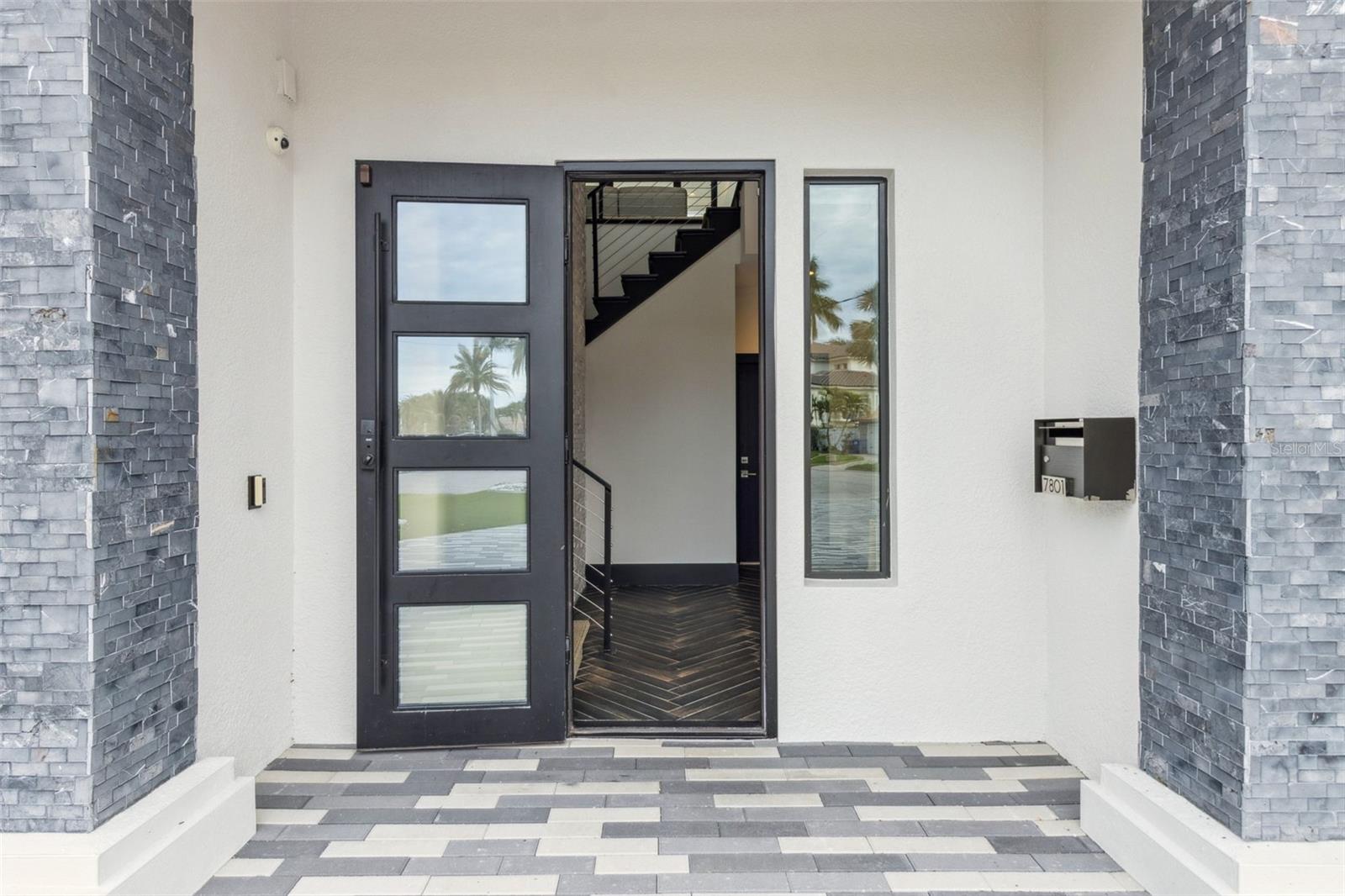 O6369589 Property Photo