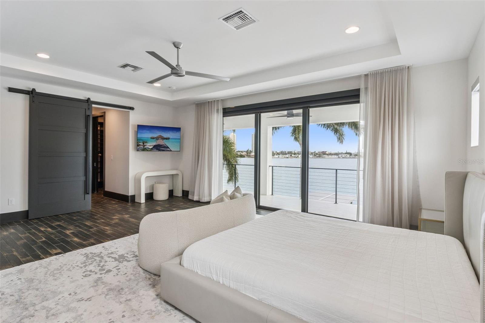 O6369589 Property Photo