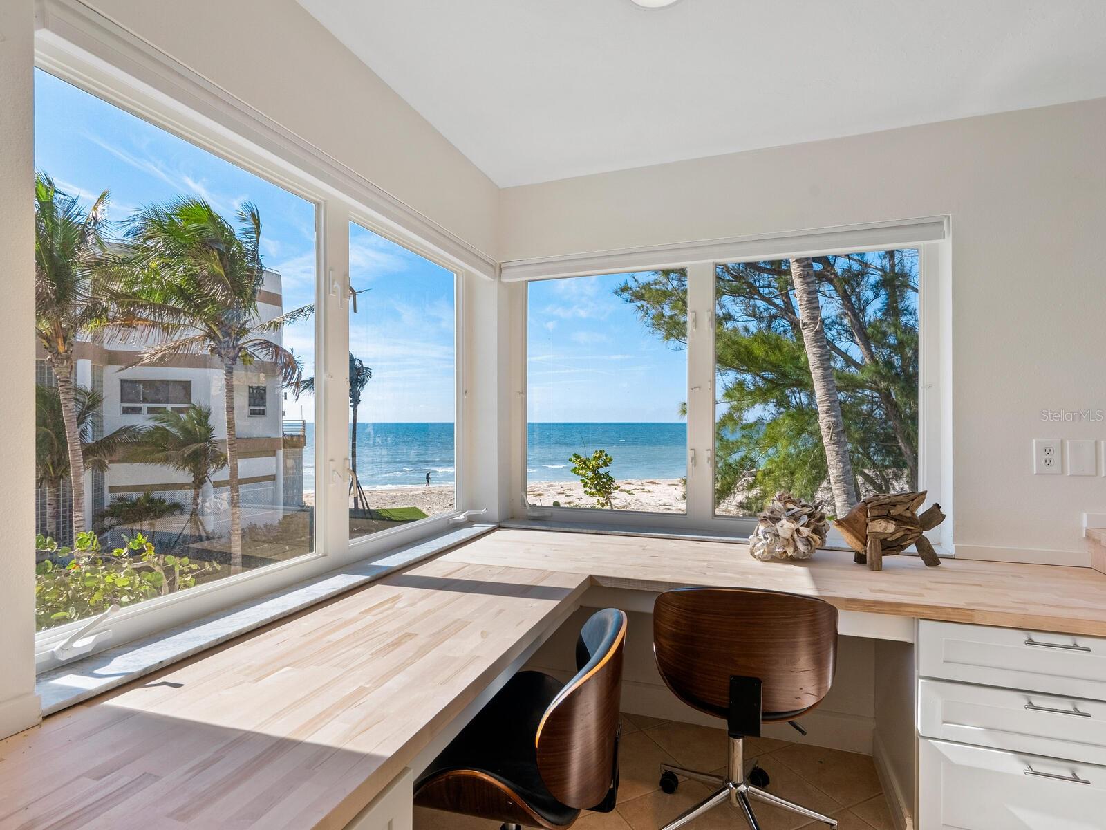 A4676249 Property Photo