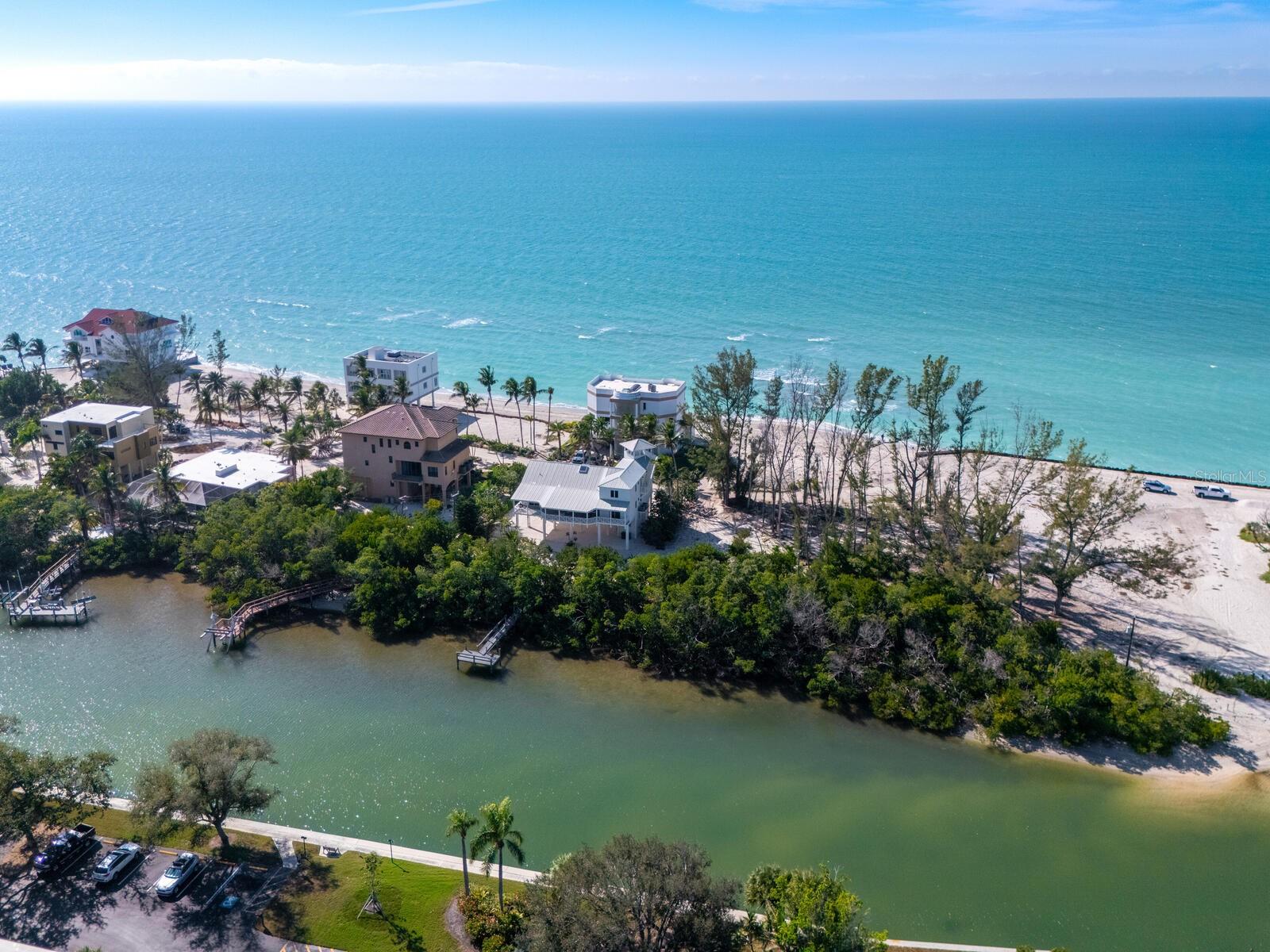 A4676249 Property Photo