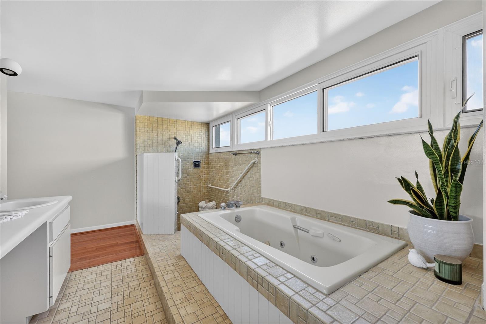 5840 BALAO WAY S, ST PETE BEACH, FL, 33706