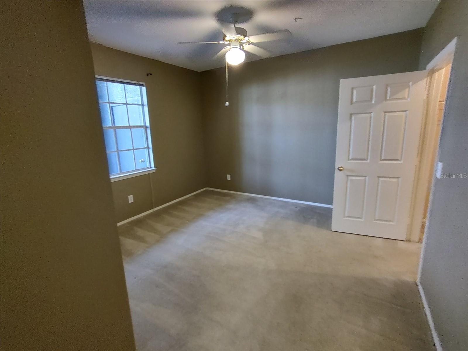 TB8459067 Property Photo