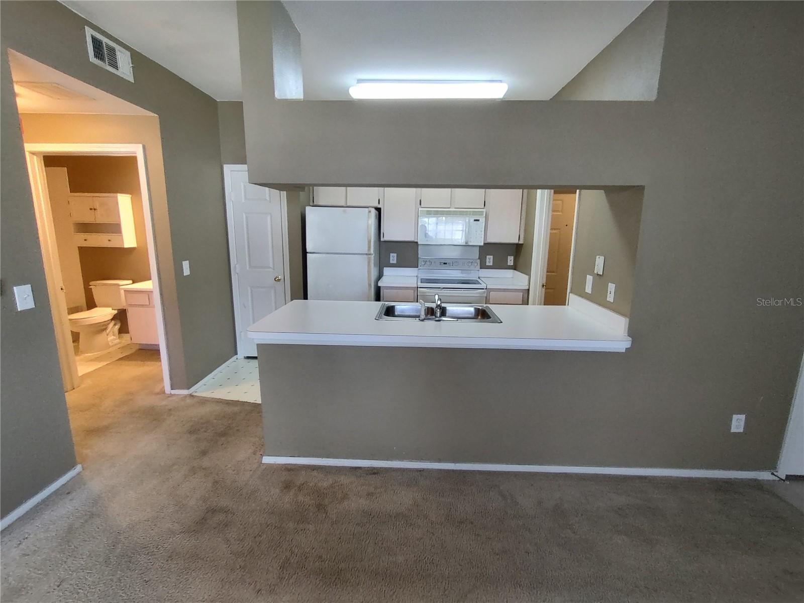 TB8459067 Property Photo