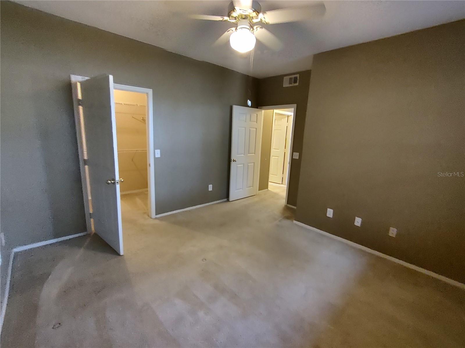 TB8459067 Property Photo