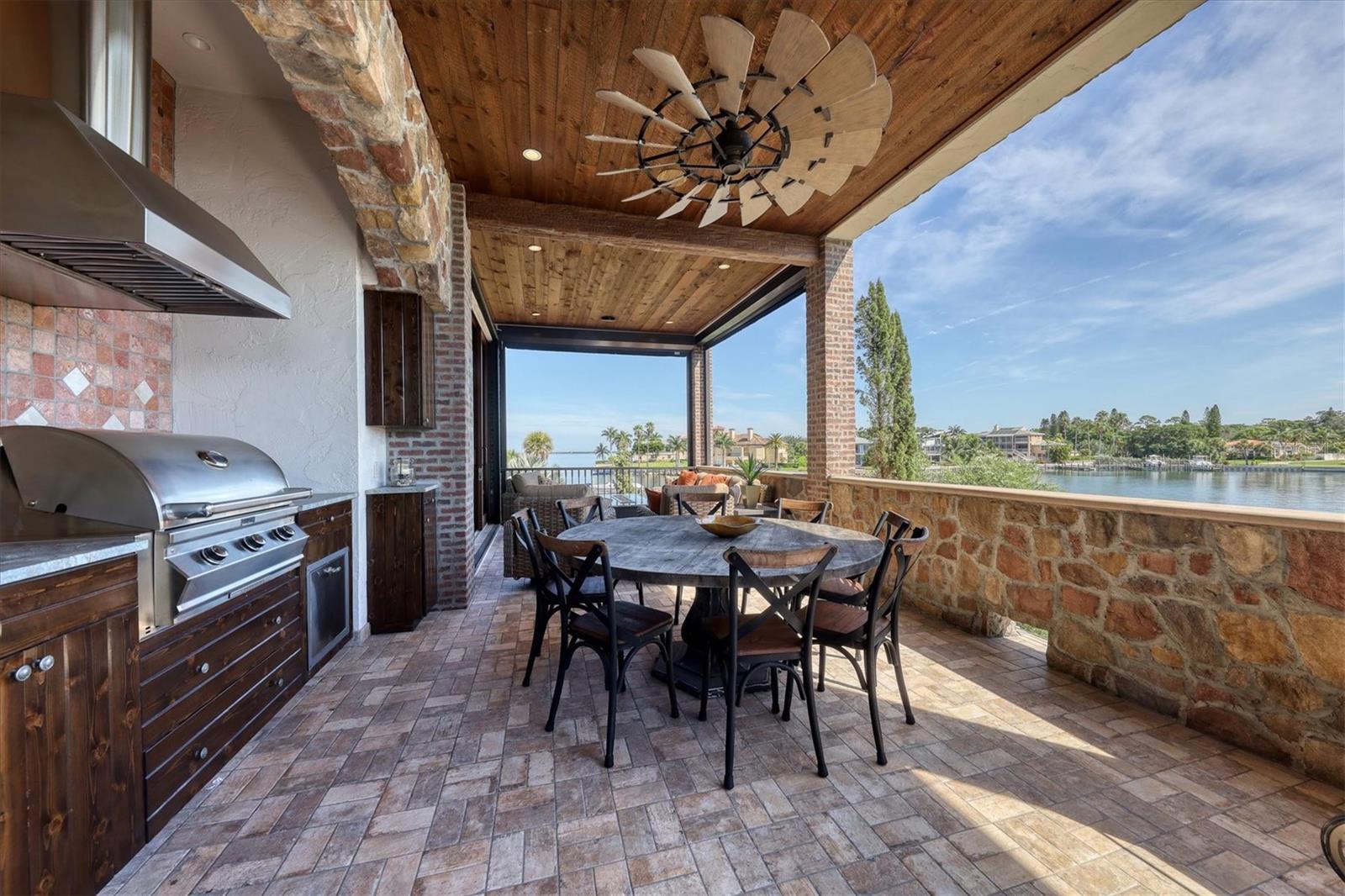 A4676265 Property Photo