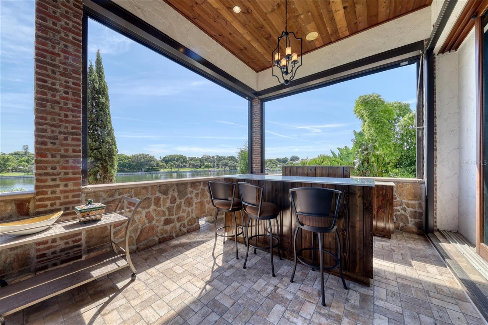 A4676265 Property Photo