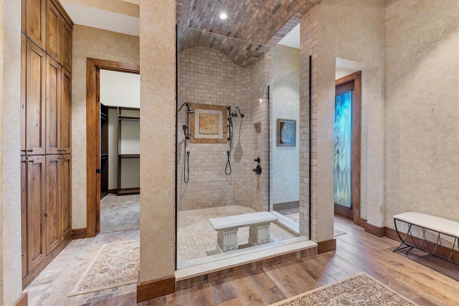 A4676265 Property Photo