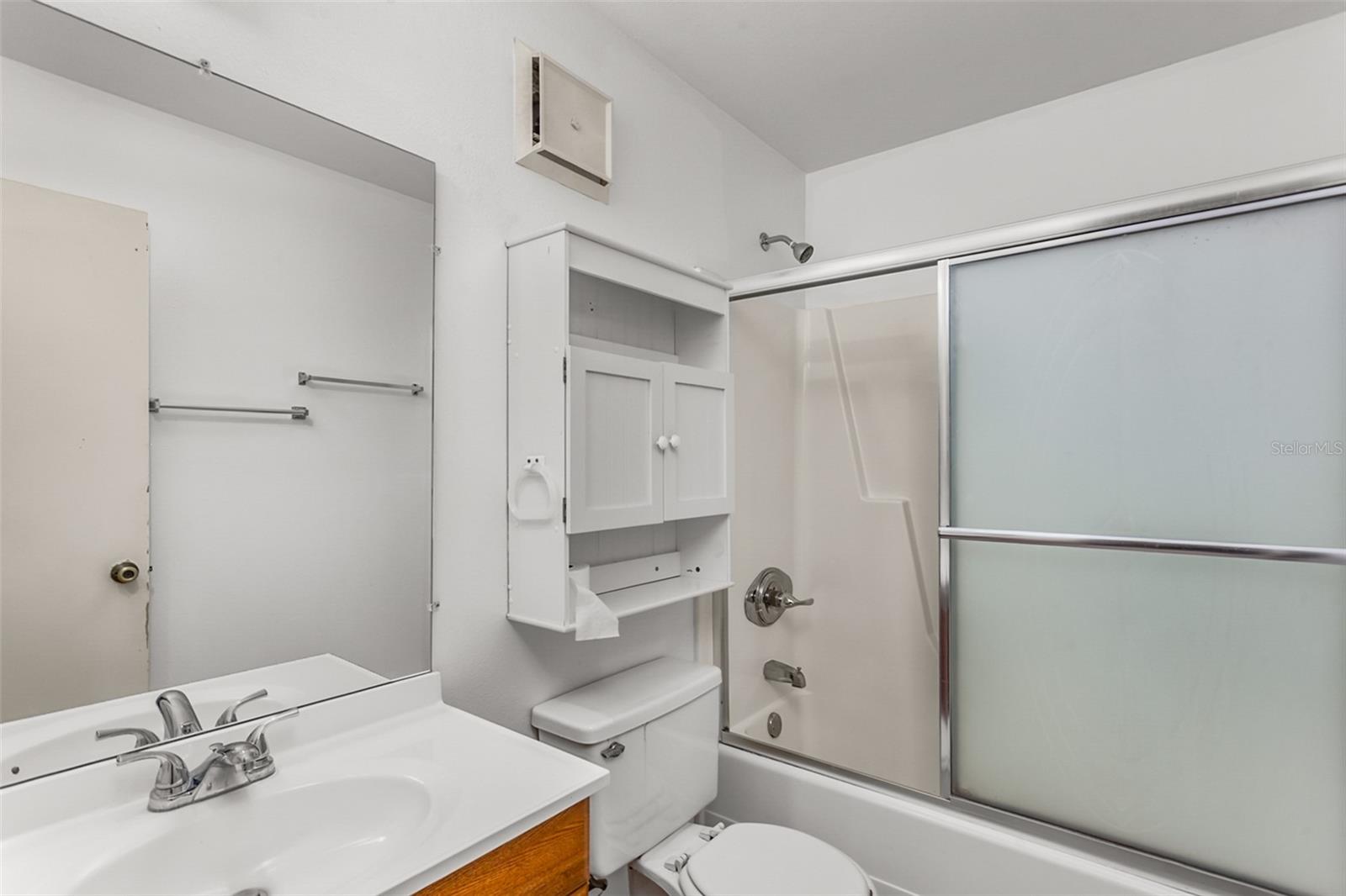 L4958104 Property Photo