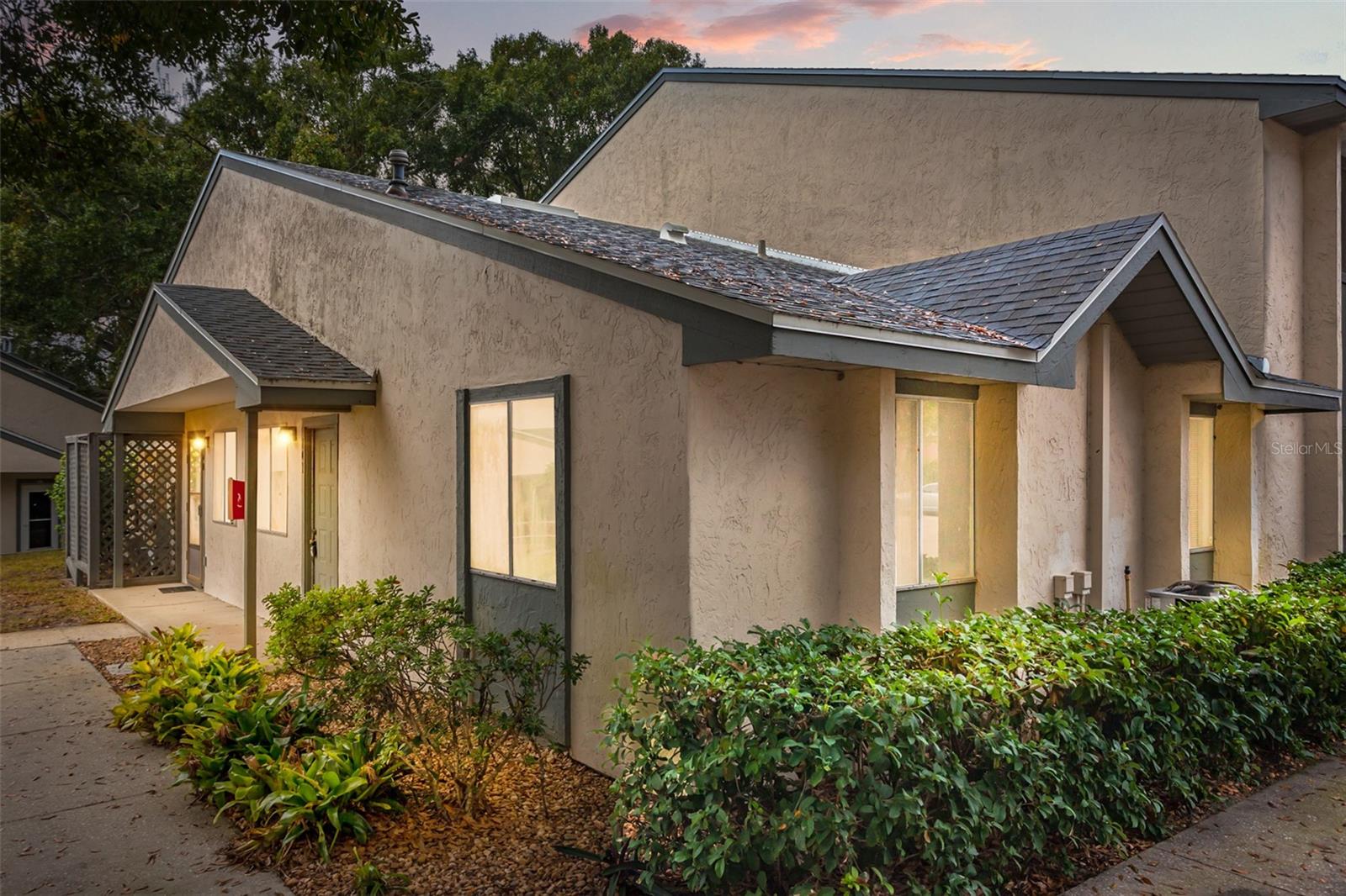 L4958104 Property Photo