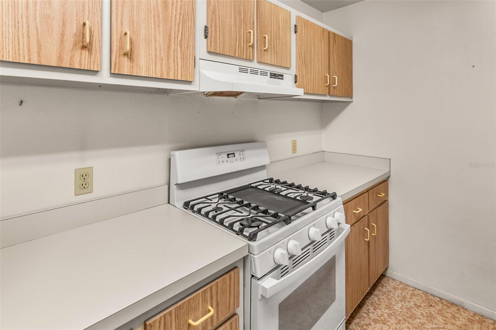 L4958104 Property Photo