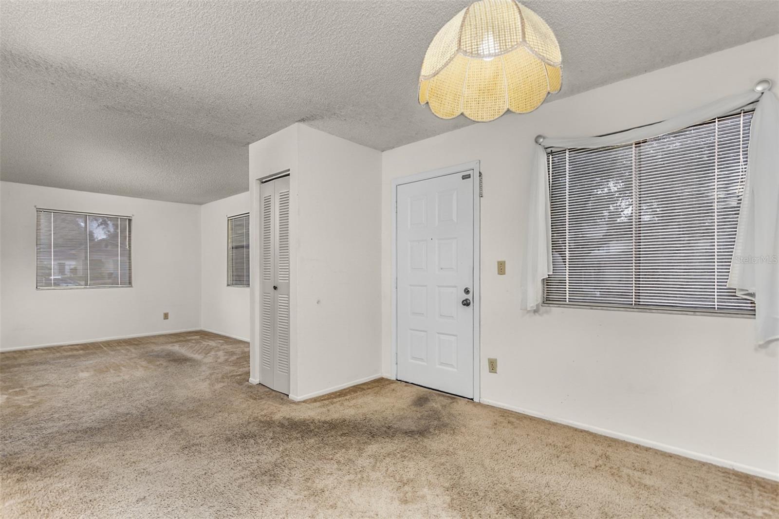 L4958104 Property Photo