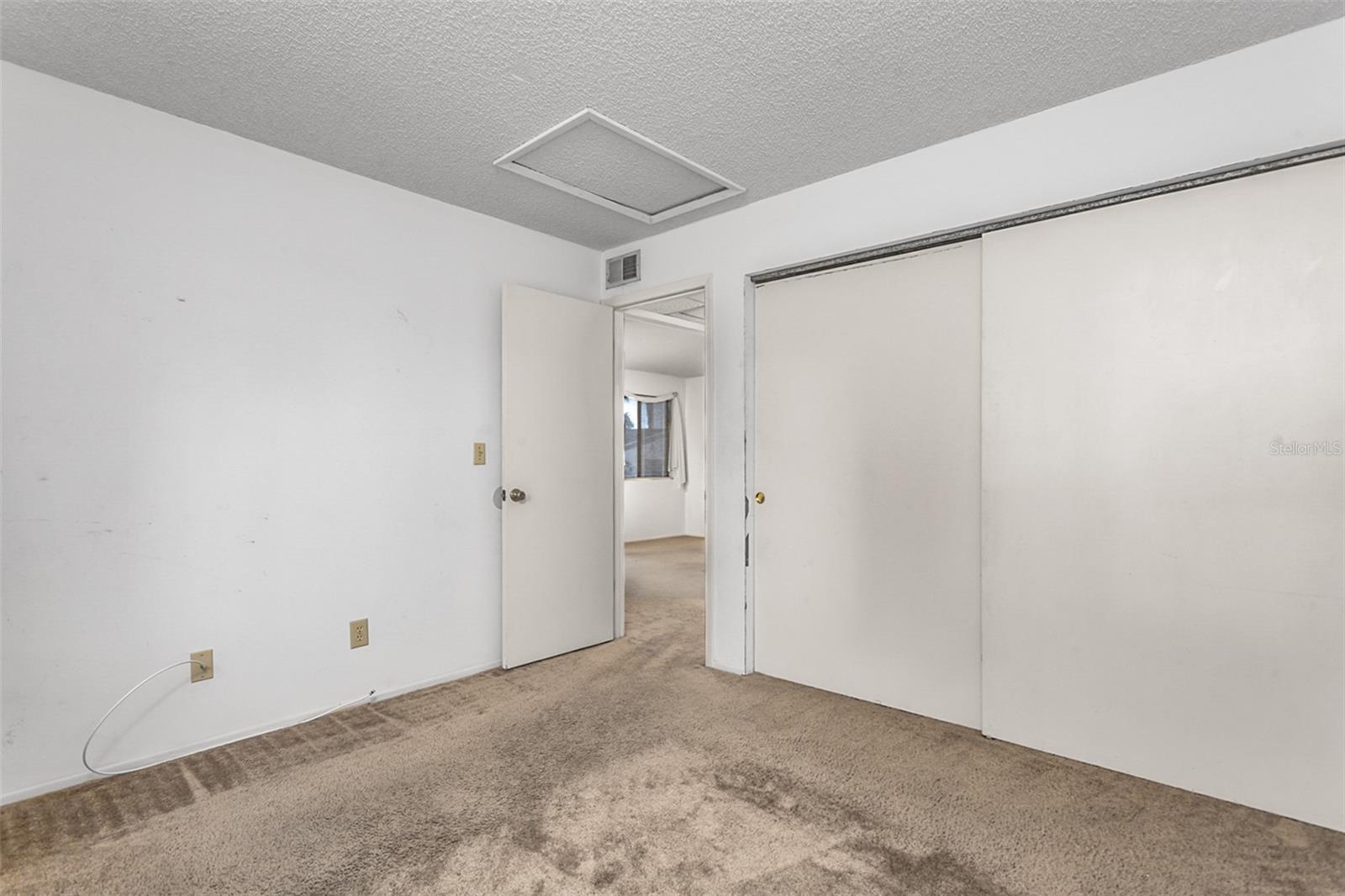 L4958104 Property Photo