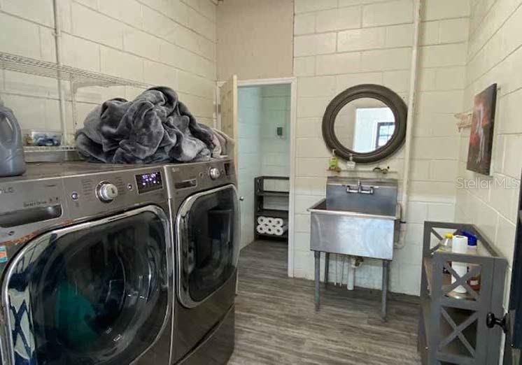 OM715626 Property Photo