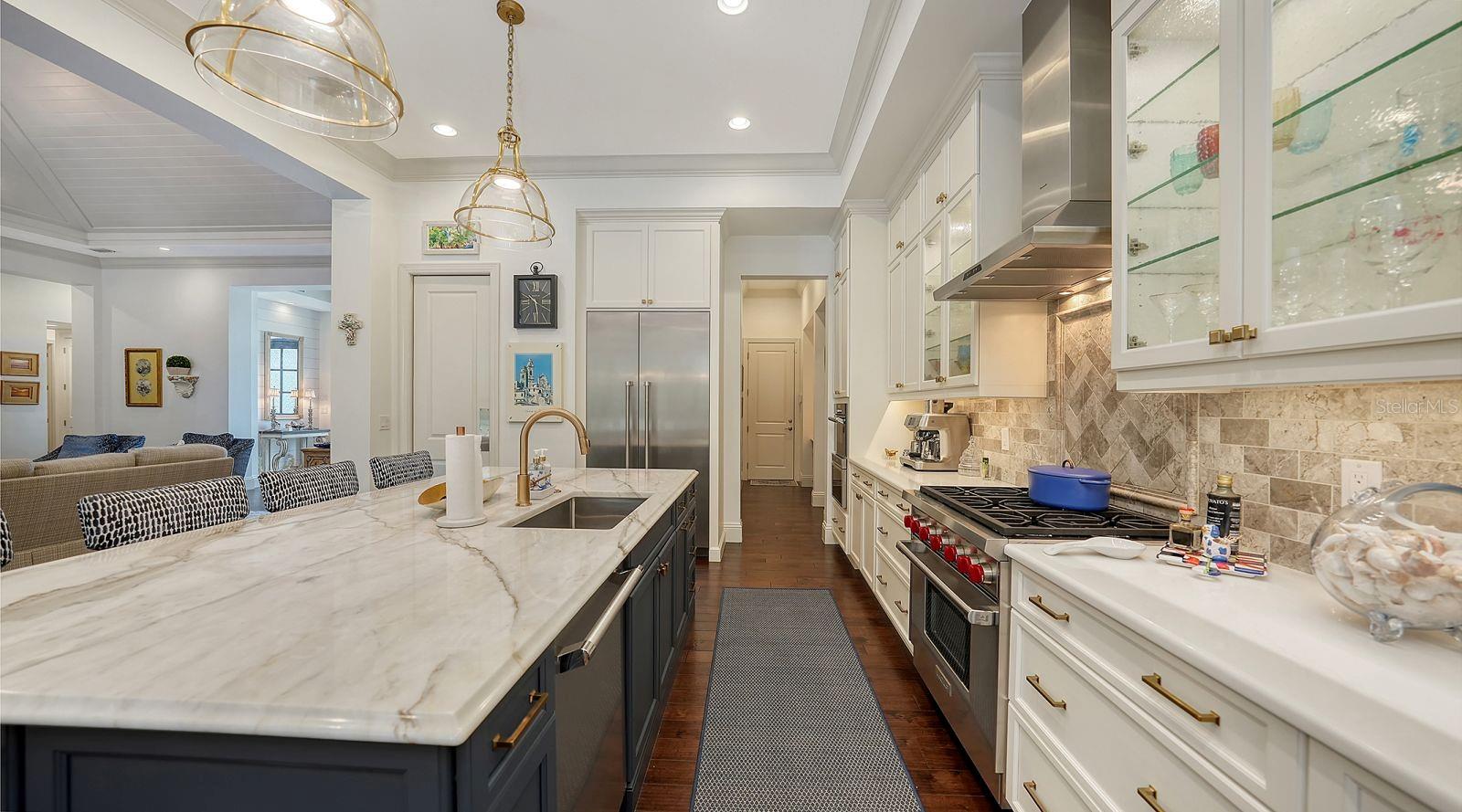 A4676310 Property Photo