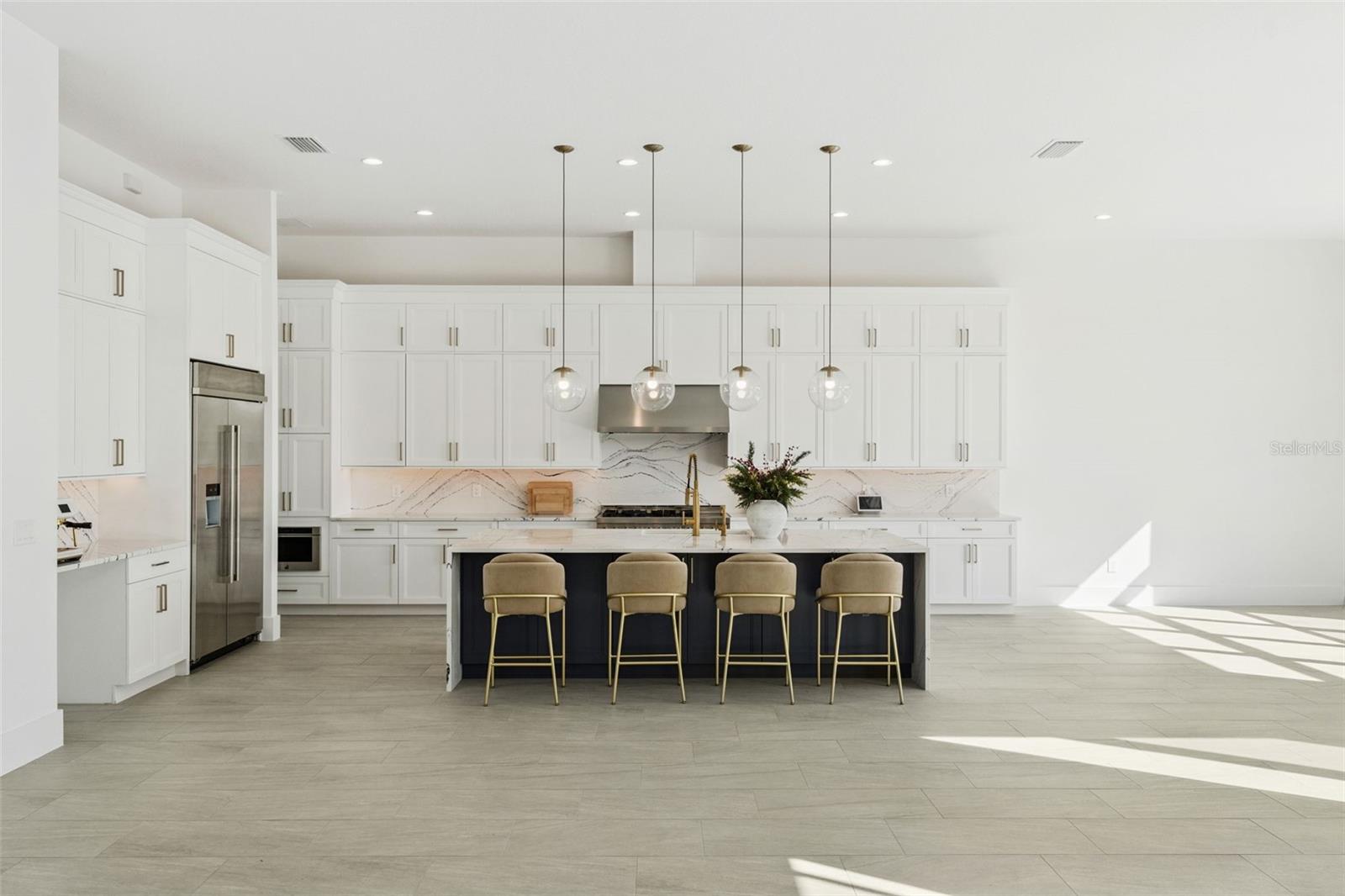 O6369717 Property Photo