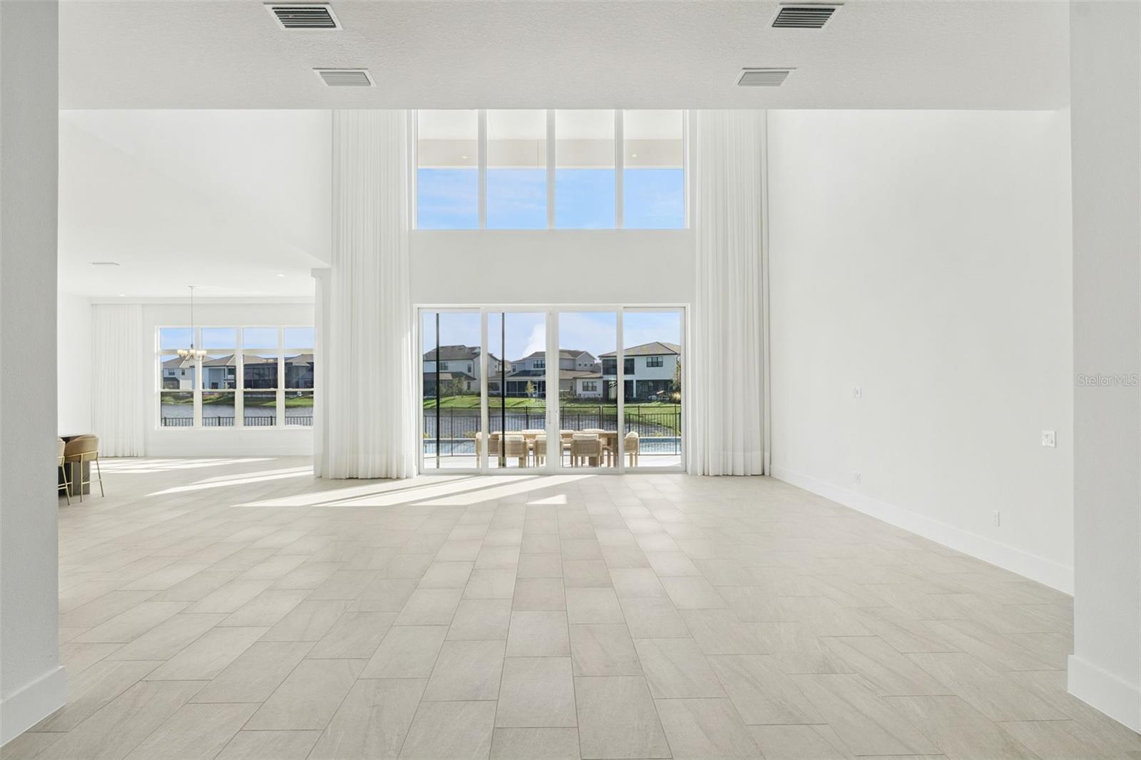 O6369717 Property Photo