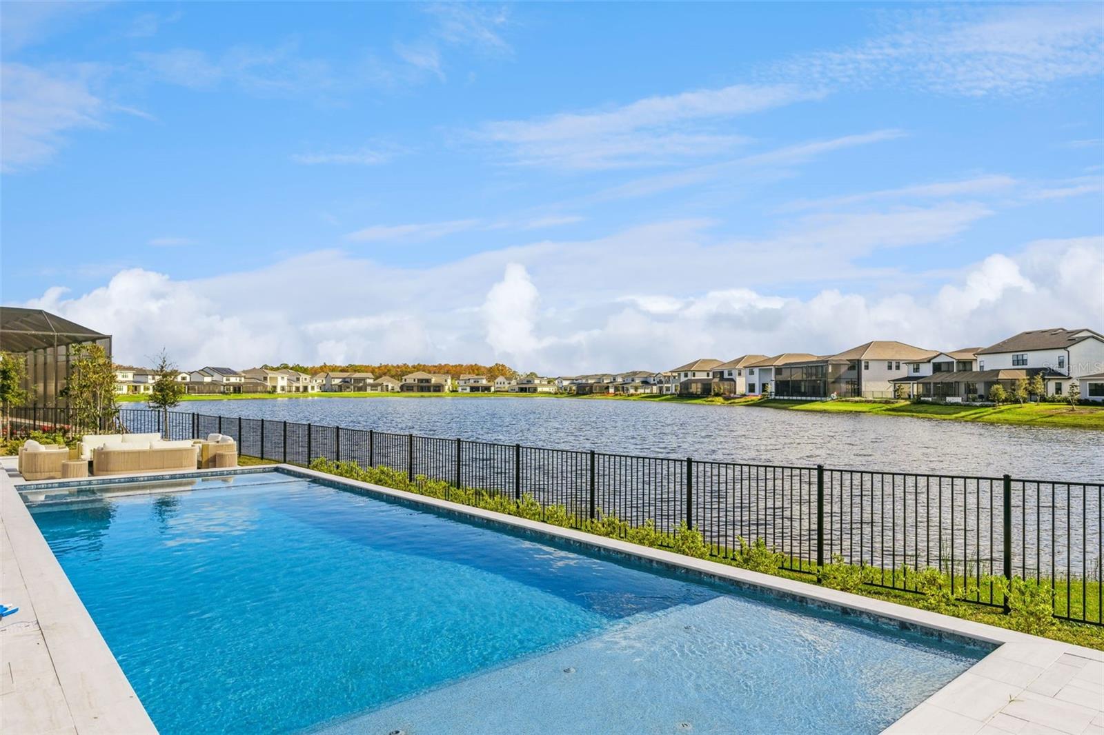 O6369717 Property Photo