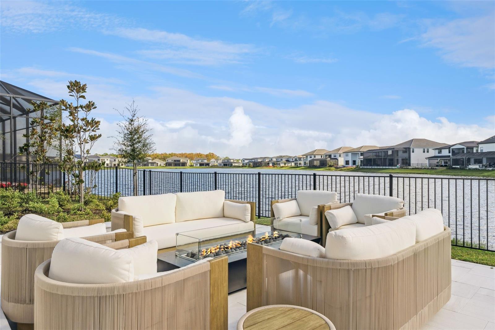 O6369717 Property Photo