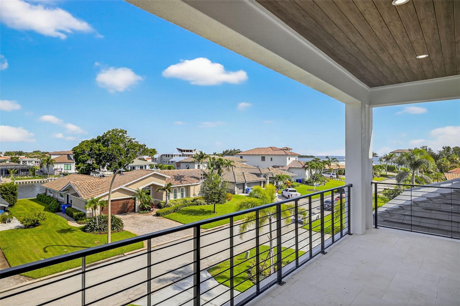 TB8459217 Property Photo