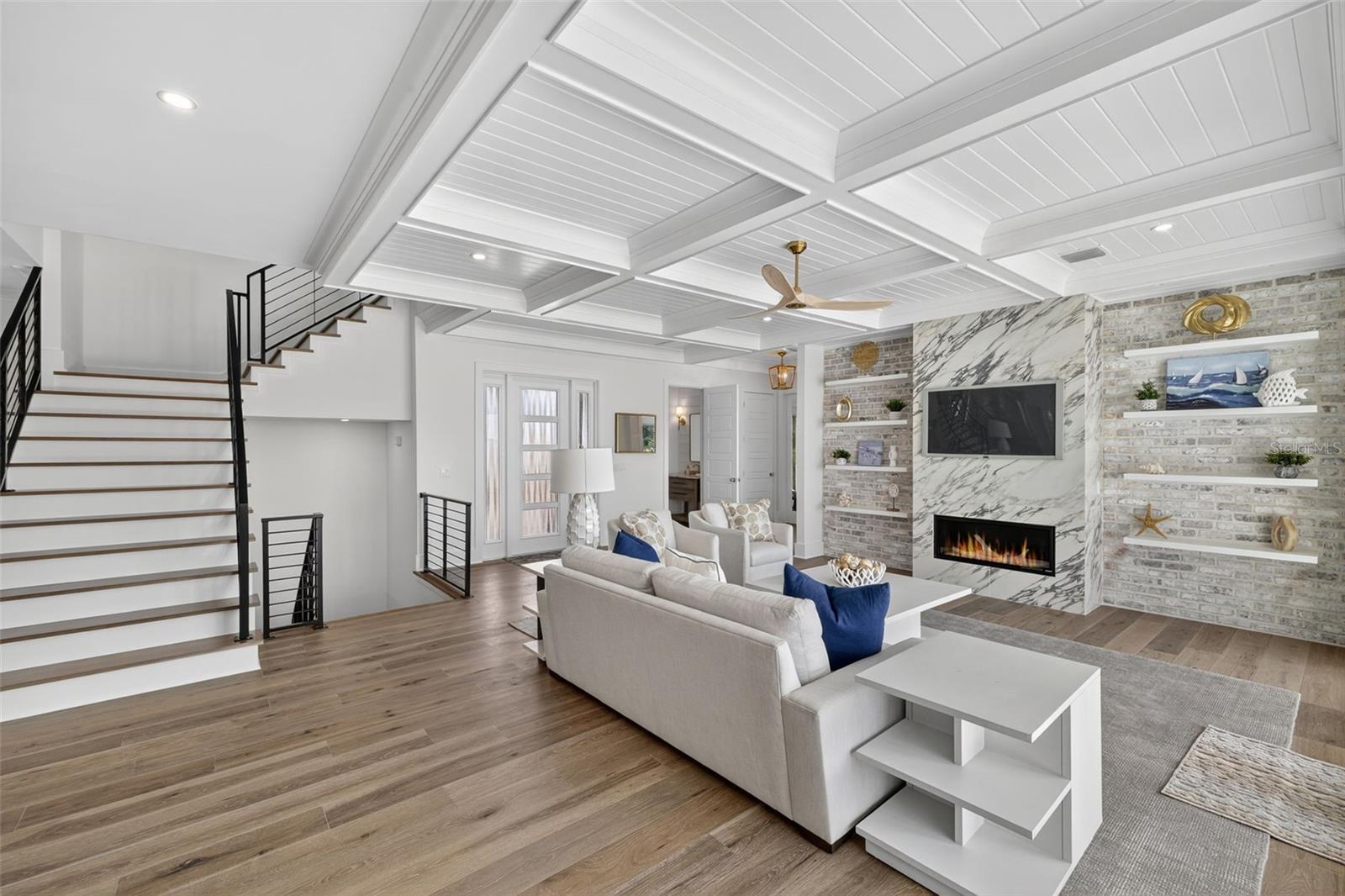 TB8459217 Property Photo