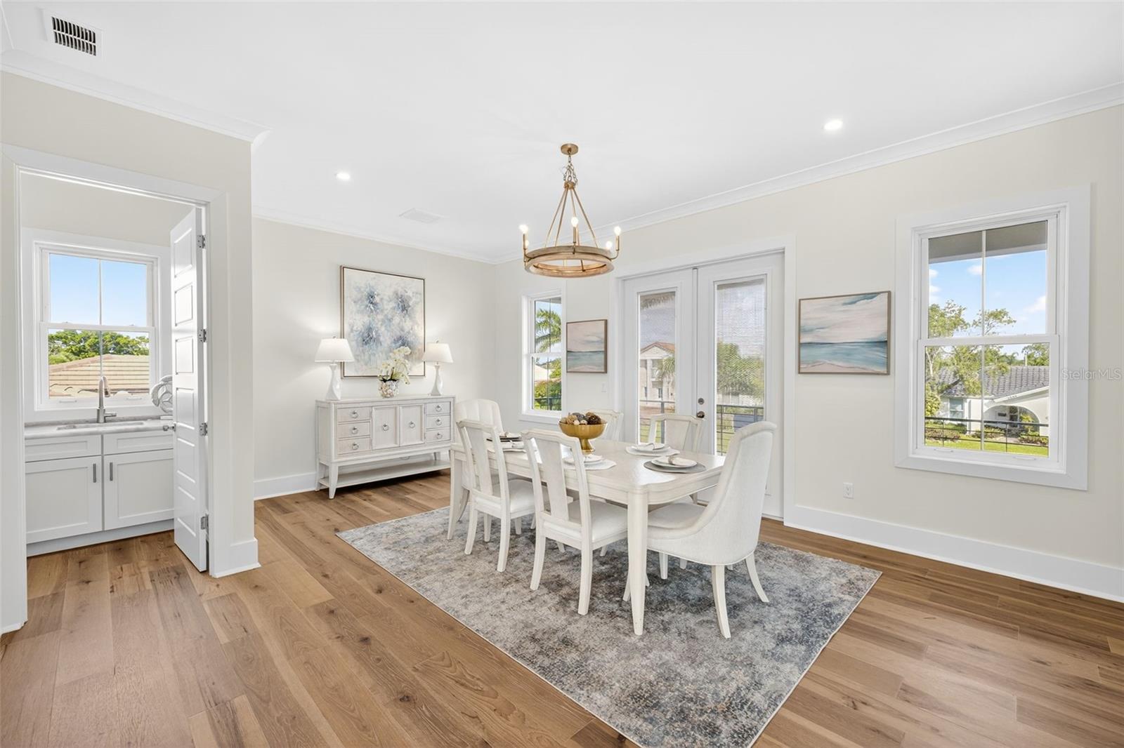 TB8459217 Property Photo