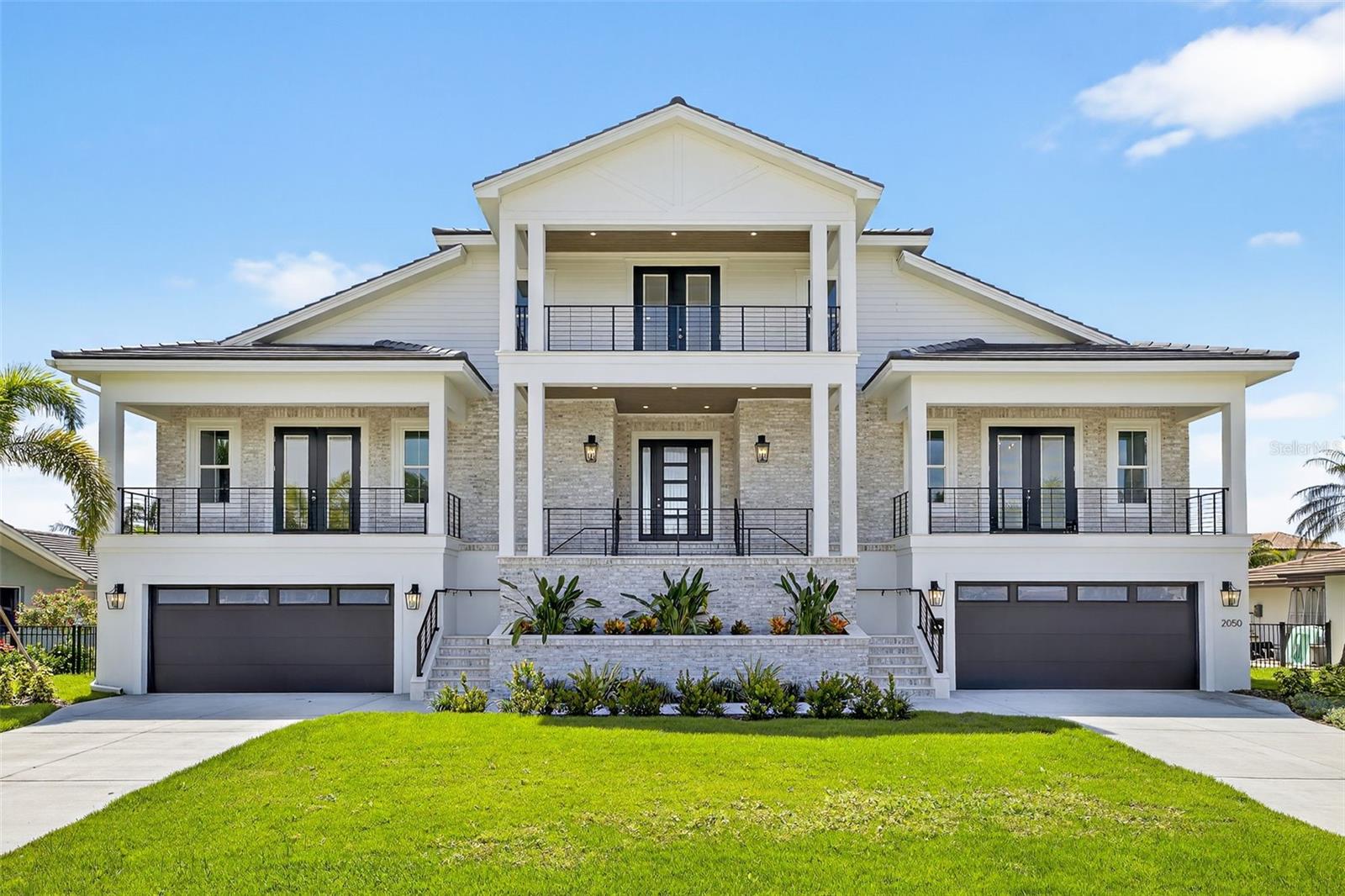 TB8459217 Property Photo