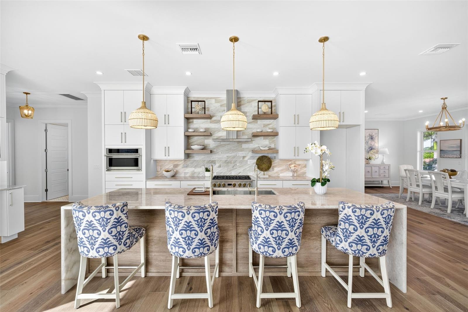 TB8459217 Property Photo