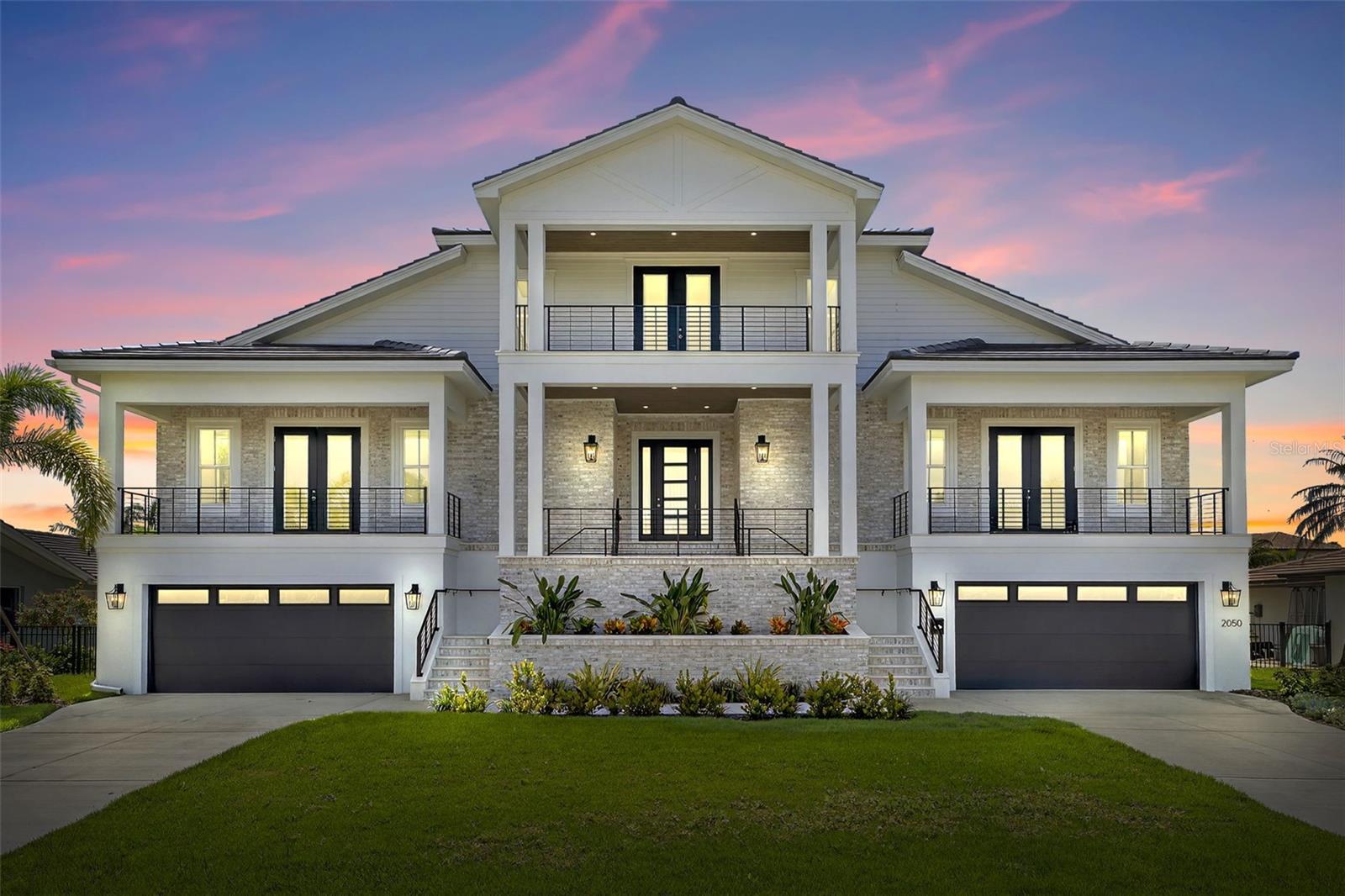 TB8459217 Property Photo